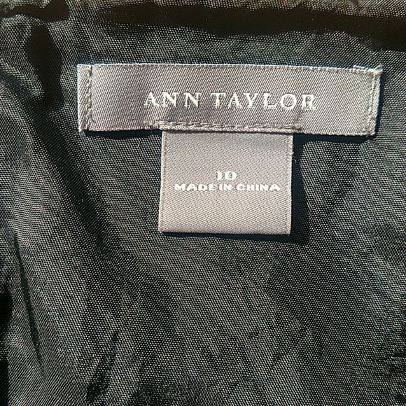 Silk Ann Taylor Size 10 Print Skirt - Picture 4 of 4